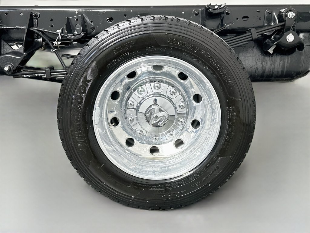 New 2027 RAM 4500 Tradesman w/ Chrome Appearance Group AWD/4WD image 15