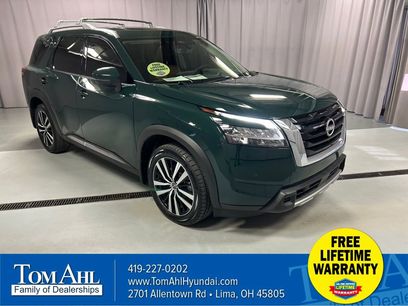 Used 2024 Nissan Pathfinder Platinum w/ Cargo Package