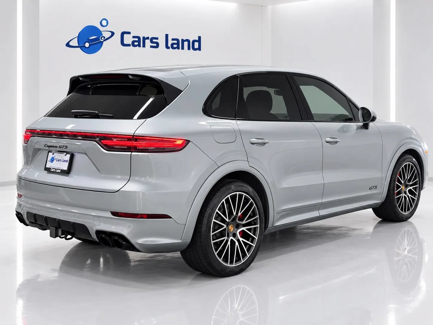 Used 2021 Porsche Cayenne GTS AWD/4WD image 3
