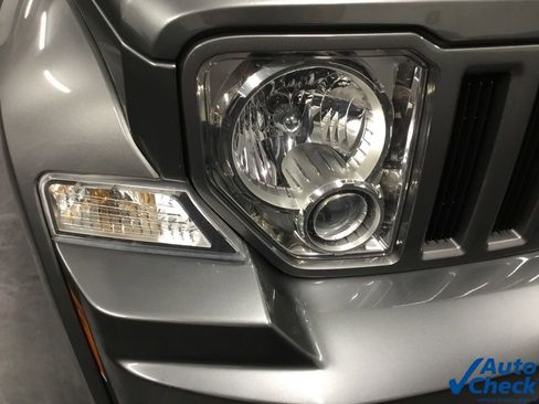 Used 2012 Jeep Liberty Sport image 35