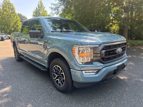Used 2023 Ford F150 XLT AWD/4WD image 3