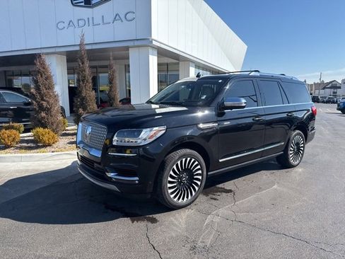 Used 2021 Lincoln Navigator Black Label w/ Cargo Convenience Package image 5