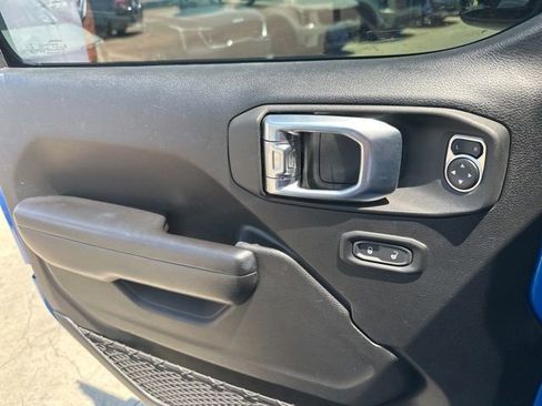 Used 2021 Jeep Wrangler Unlimited Sport AWD/4WD image 9