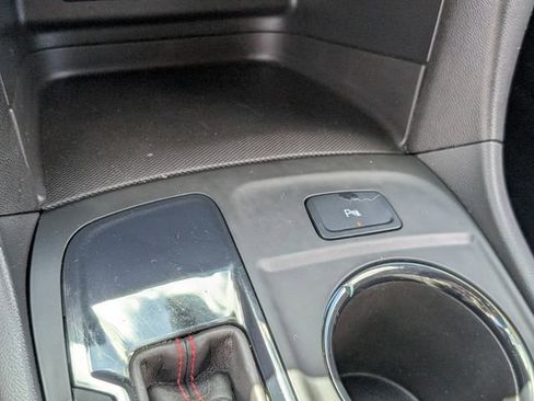 Used 2023 Chevrolet Equinox RS w/ RS Leather Package image 29