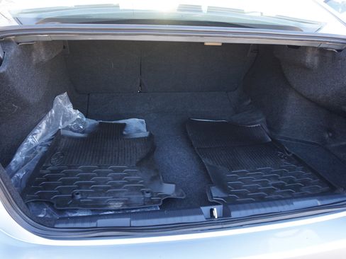 Used 2024 Subaru Legacy image 10