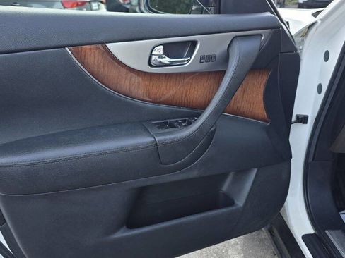 Used 2012 INFINITI FX35 AWD w/ Premium Pkg image 10