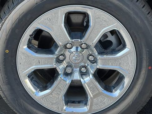 Used 2023 RAM 1500 Big Horn AWD/4WD image 7