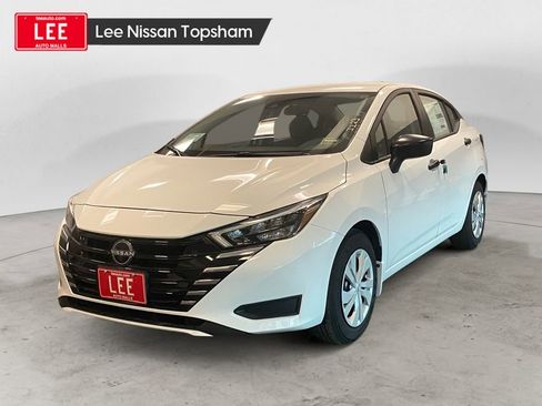 Used 2025 Nissan Versa S w/ Trunk Package FWD image 1