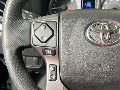 Used 2022 Toyota Tacoma SR5 image 18