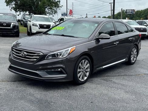Used 2017 Hyundai Sonata Limited w/ Tech Package 03 FWD image 7