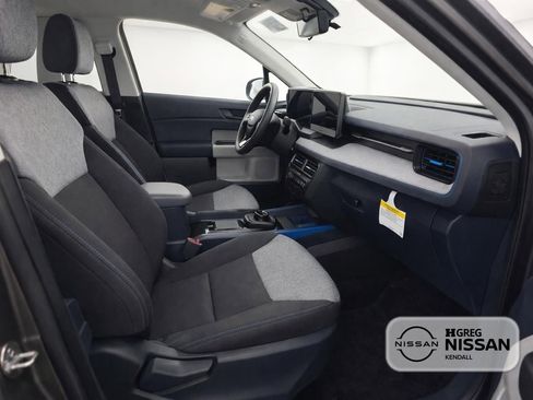 Used 2025 Ford Maverick XLT FWD image 10