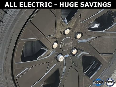 Used 2025 Jeep Wagoneer S Launch Edition image 26