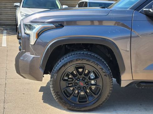 Used 2022 Toyota Tundra SR5 AWD/4WD image 16