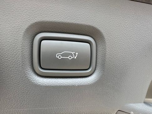 Used 2024 Hyundai Ioniq 5 SEL AWD/4WD image 9