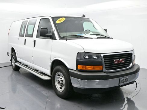 Used 2023 GMC Savana 2500 w/ Driver Convenience Package image 2