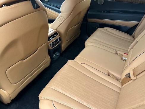 Used 2023 Genesis GV80 2.5T w/ Prestige 20" Package image 13