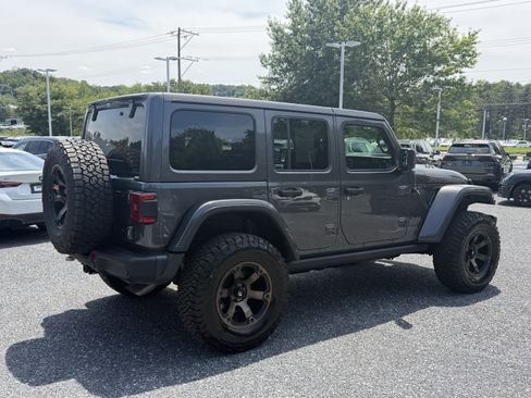 Used 2021 Jeep Wrangler Unlimited Rubicon w/ Dual Top Group AWD/4WD image 4