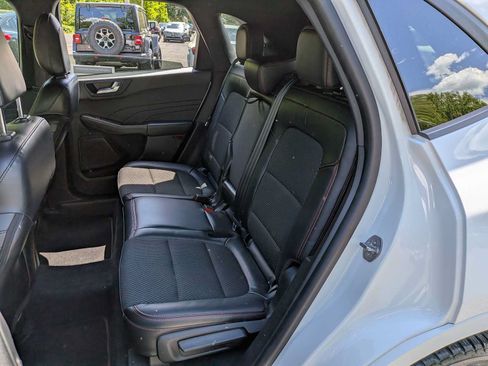 Used 2023 Ford Escape ST-Line AWD/4WD image 19
