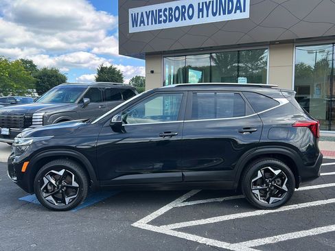 Used 2024 Kia Seltos EX AWD/4WD image 4