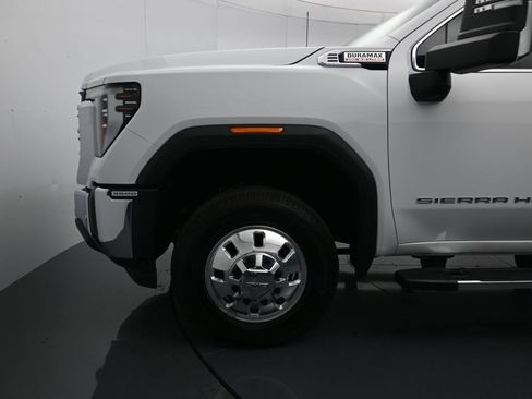 Used 2024 GMC Sierra 3500 SLT w/ SLT Premium Package AWD/4WD image 9