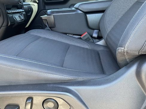 Used 2023 Chevrolet Silverado 1500 Custom image 23