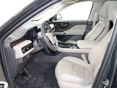 Used 2023 Lincoln Aviator Reserve w/ Equipment Group 201A image 23