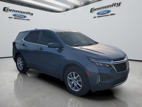 Used 2024 Chevrolet Equinox LT w/ LPO, Floor Liner Package FWD image 3