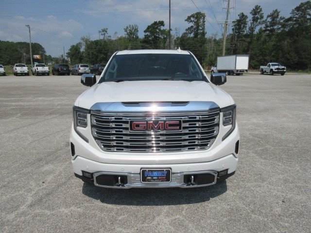 Used 2022 GMC Sierra 1500 Denali w/ Technology Package AWD/4WD image 3