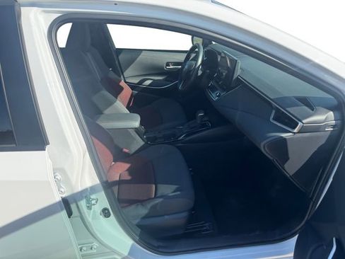 Used 2024 Toyota Corolla SE image 15