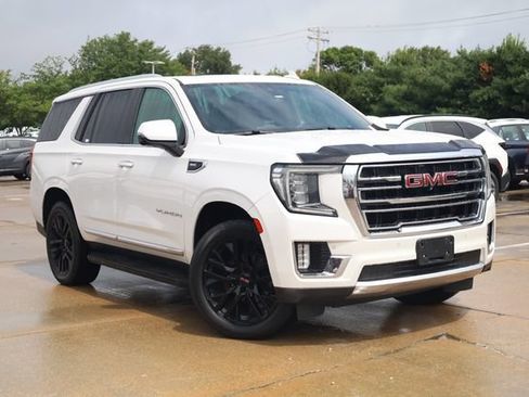 Used 2021 GMC Yukon SLT w/ Rear Media and Nav Package AWD/4WD image 3