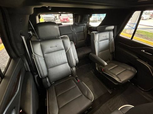 Used 2022 Cadillac Escalade Premium Luxury w/ Performance Package RWD image 31