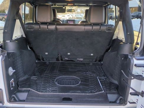 Used 2017 Jeep Wrangler Unlimited Sport image 24
