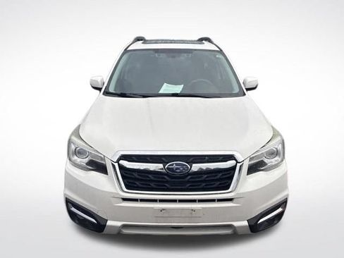 Used 2017 Subaru Forester 2.5i Touring AWD/4WD image 2