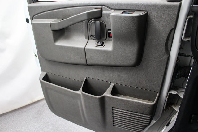 Used 2019 Chevrolet Express 3500 w/ Driver Convenience Package RWD image 15