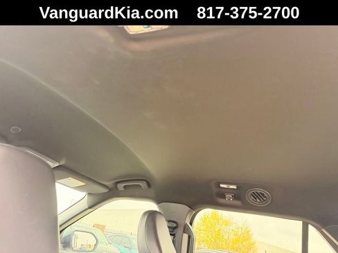 Used 2025 Ford Explorer ST-Line image 28