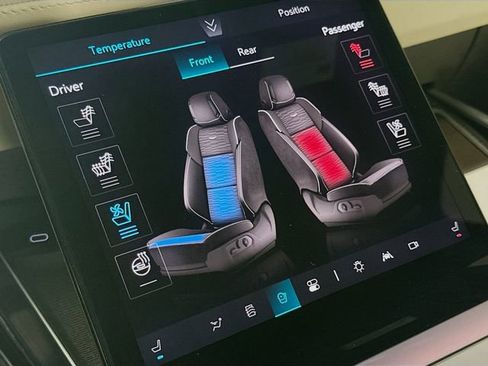 Used 2025 Cadillac Escalade Sport w/ LPO, ONYX Package image 23