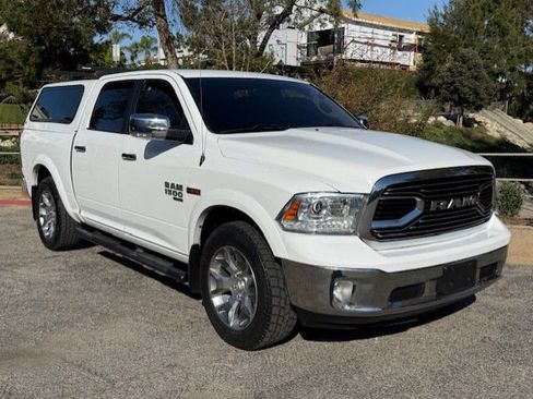 Used 2019 RAM 1500 Laramie image 37