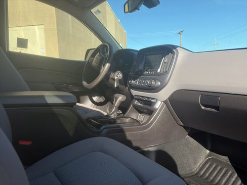 Used 2017 Chevrolet Colorado W/T w/ WT Convenience Package RWD image 25
