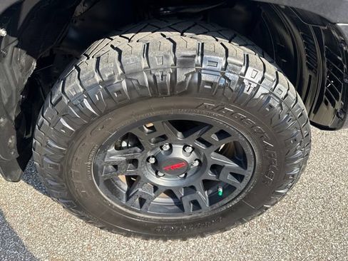 Used 2024 Toyota 4Runner TRD Off-Road Premium w/ Moonroof Package AWD/4WD image 13