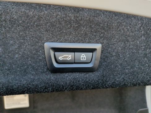 Used 2022 BMW M3 Competition w/ Executive Package image 38