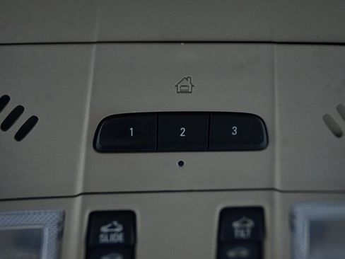 Used 2018 GMC Acadia Denali w/ Technology Package image 31