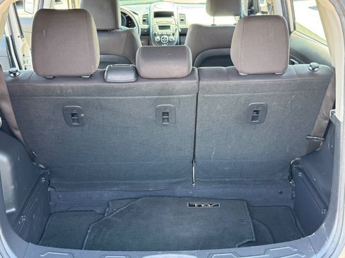 Used 2013 Kia Soul FWD image 20