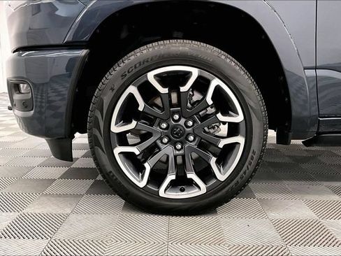 Used 2026 RAM 1500 Limited AWD/4WD image 10