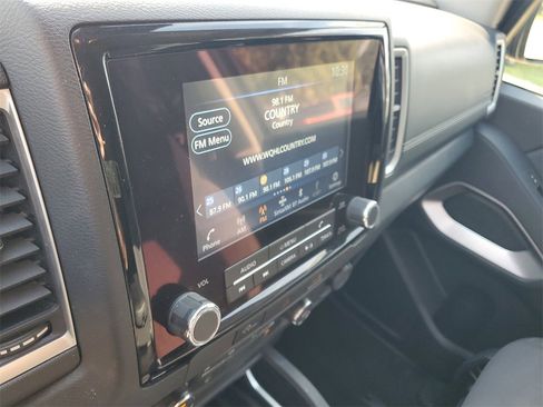 Used 2023 Nissan Frontier SV image 20