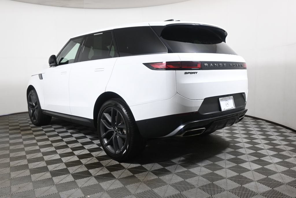 Used 2024 Land Rover Range Rover Sport SE AWD/4WD image 5
