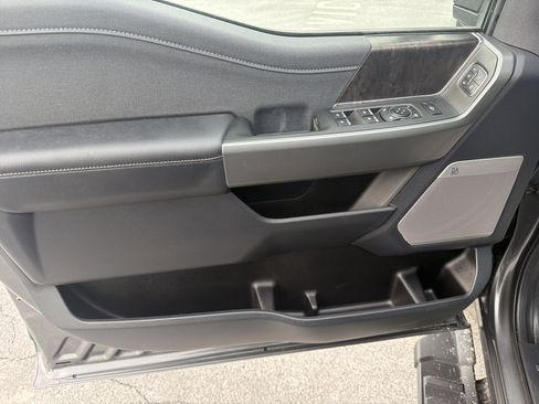 New 2026 Ford F350 Lariat w/ Black Appearance Package image 15