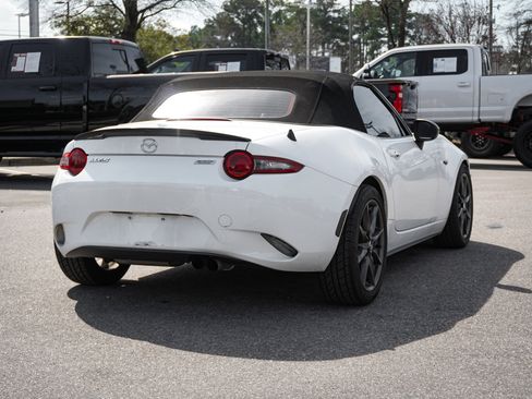 Used 2016 MAZDA MX-5 Miata Club image 10