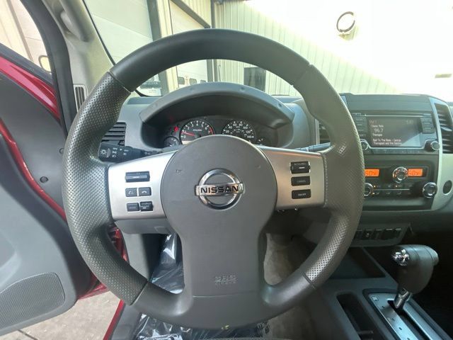 Used 2015 Nissan Frontier SV w/ SV Value Truck Package AWD/4WD image 27