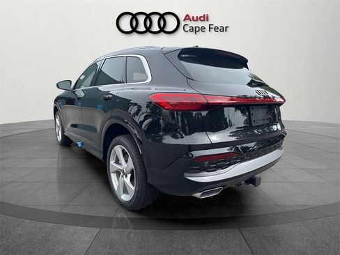 New 2025 Audi Q5 Premium Plus image 3