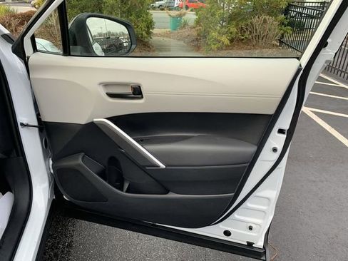 Certified 2025 Toyota Corolla Cross L image 13